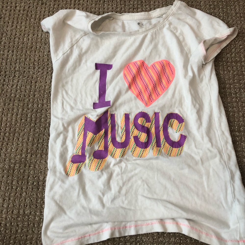 Kids graphic tee